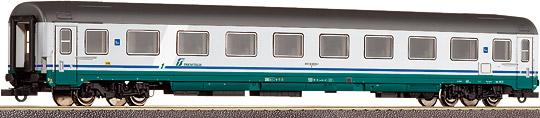 Compartment car "Gran Comfort"<br /><a href='images/pictures/Roco/45633.jpg' target='_blank'>Full size image</a>